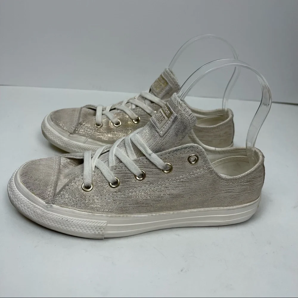 Converse Low Top Sneakers Size 3